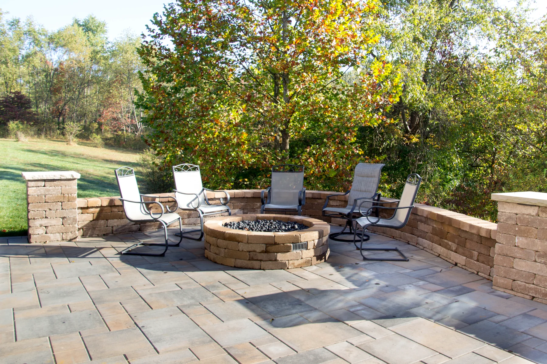Complete outdoor living project by Dave's Landscaping