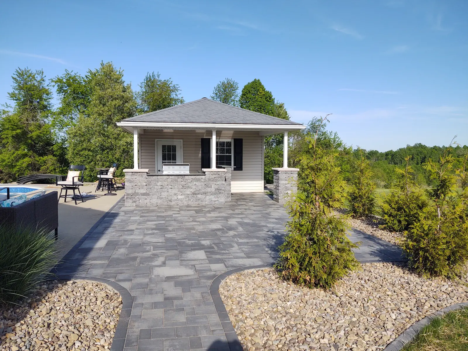 Completed paver & hardscape driveways project by Dave's Landscaping