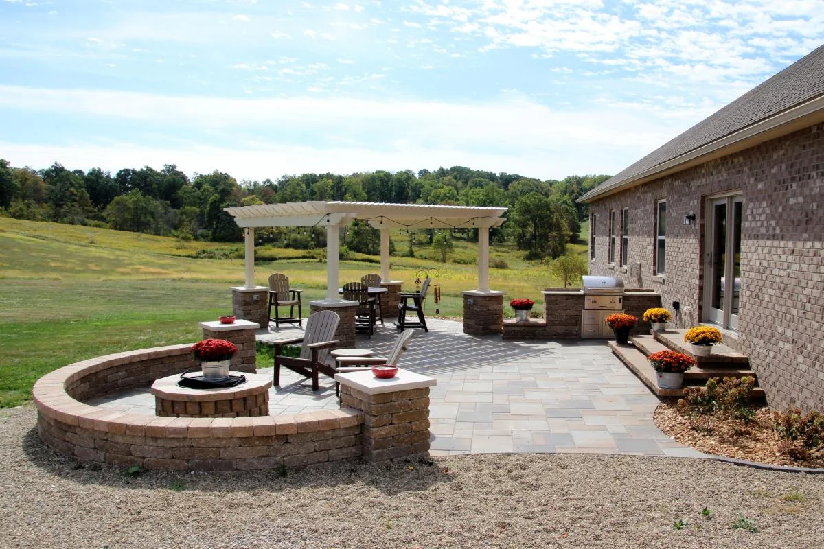 Completed outdoor living project by Dave's Landscaping